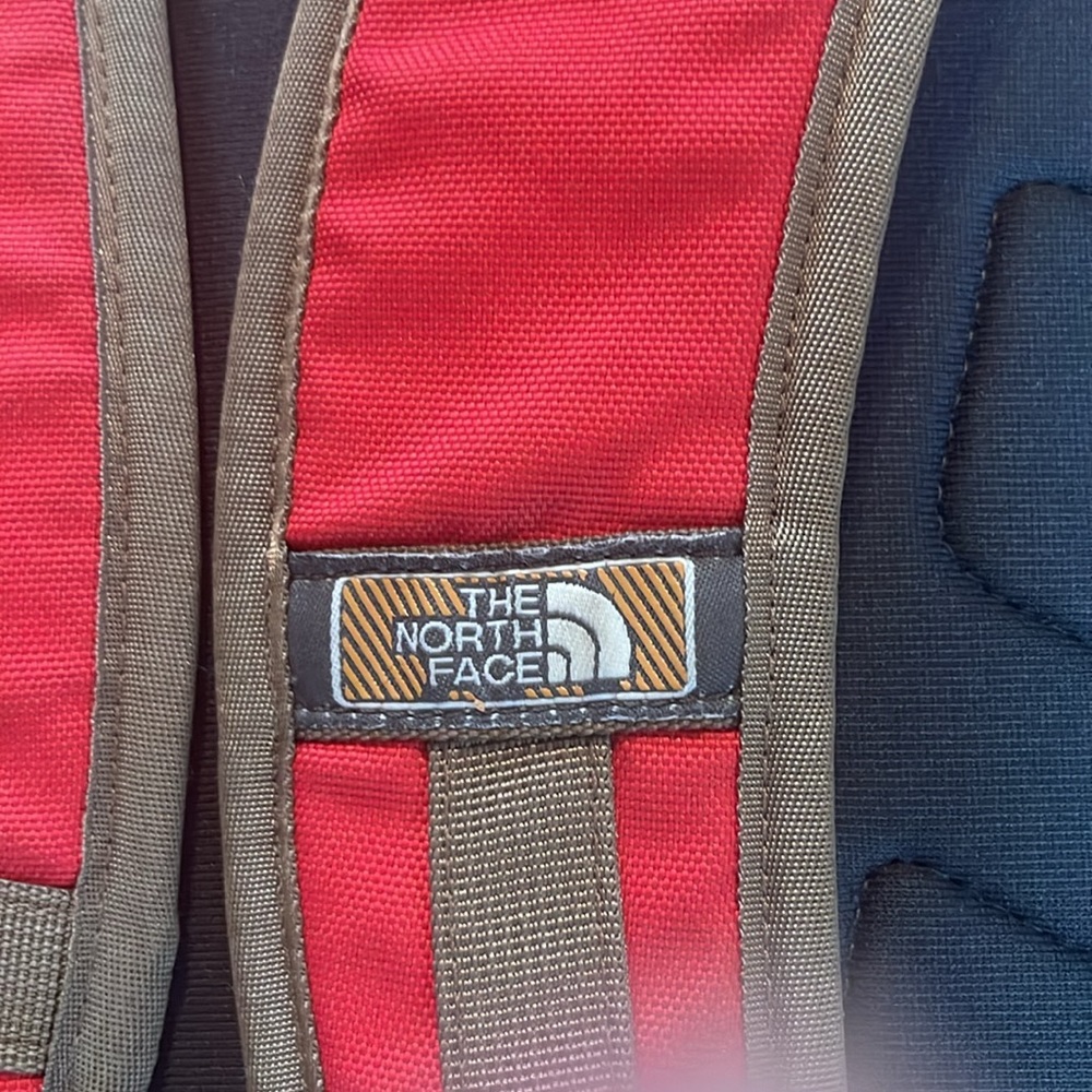 North Face Vault Backpack!! - image 3